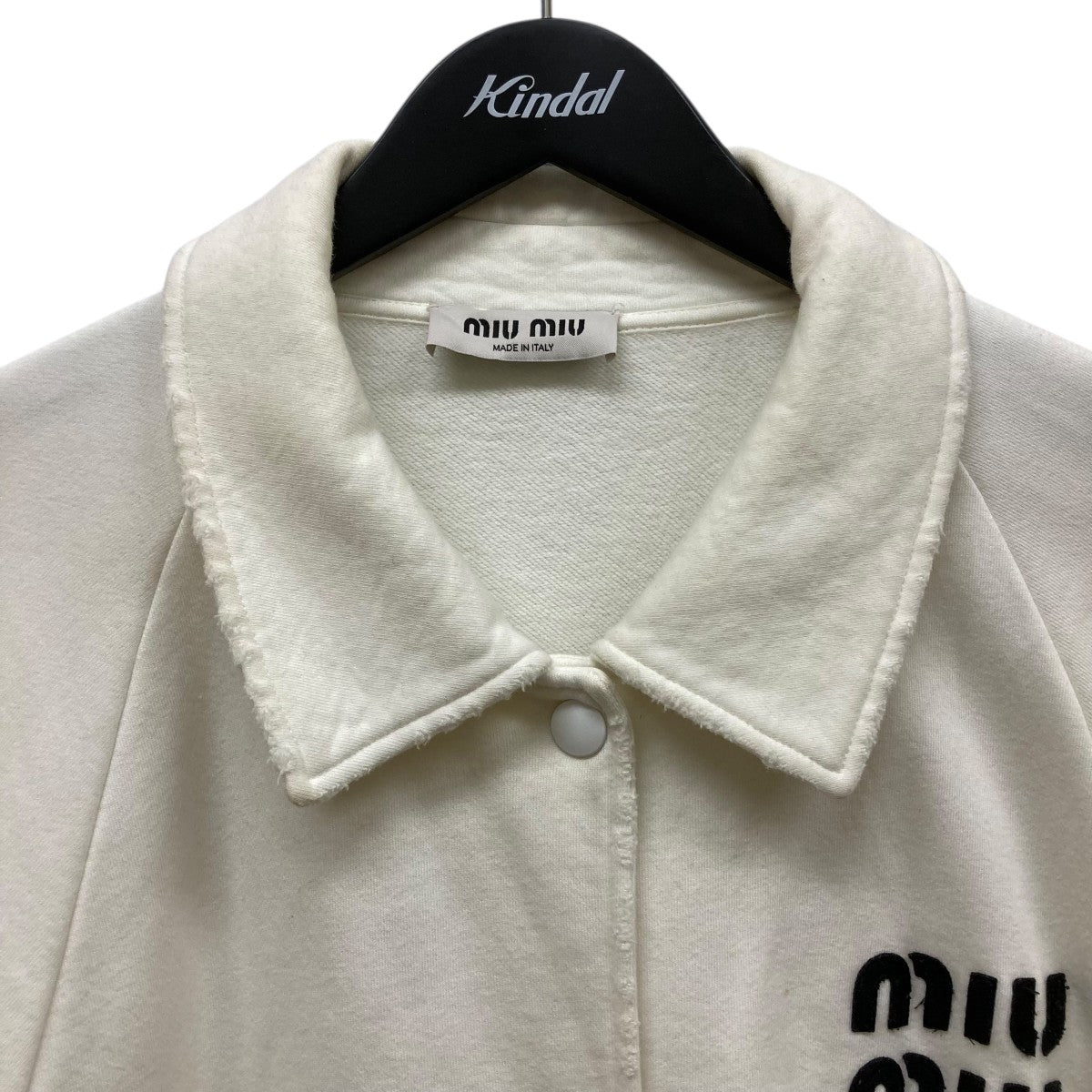 MIU MIU ダメージ加工クロップドロゴコットンジャケットMJL929 古着・中古-3枚目のアイテム画像