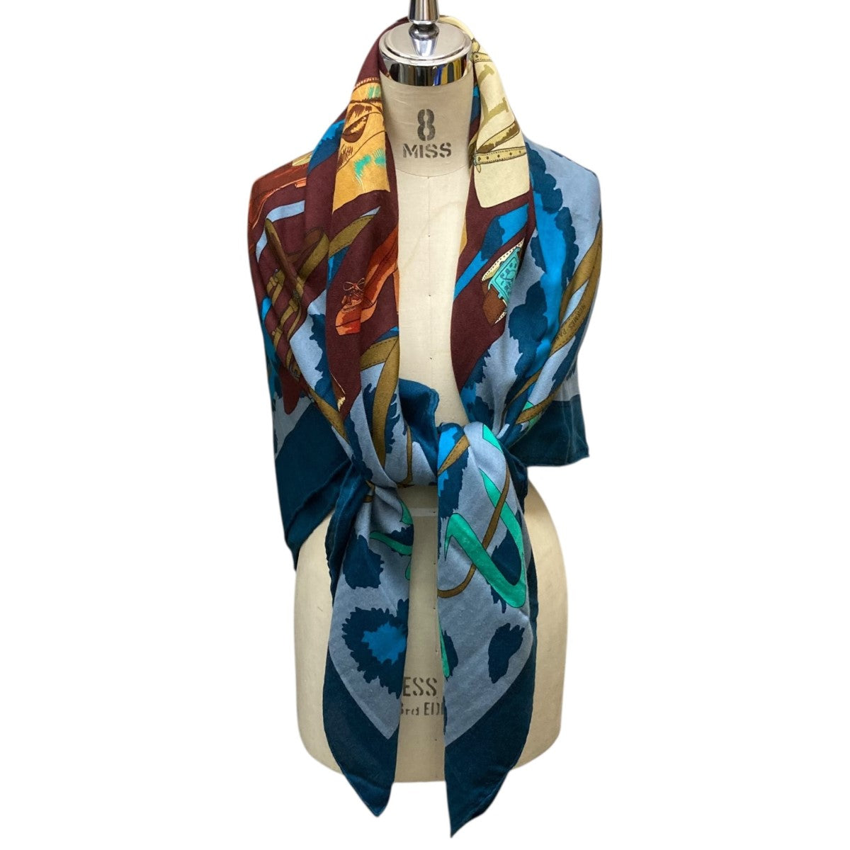 【美品】エルメス スカーフ カレ140 去年の冬 大判 カシミヤ 絹 シルク 美品】エルメス スカーフ カレ140 去年の冬 大判 カシミヤ 絹 シルク