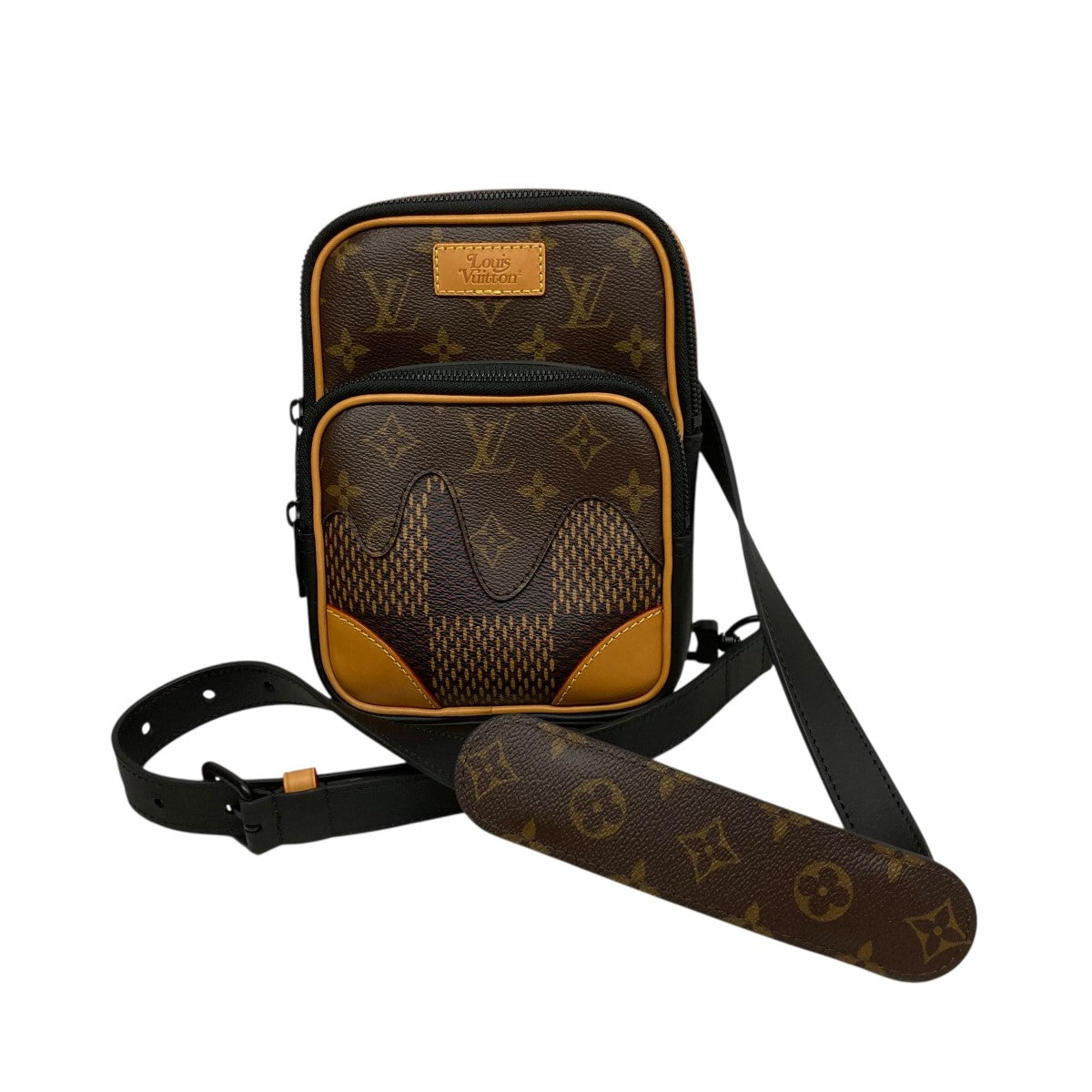 LOUIS VUITTON ダミエジャイアントアマゾンスリングショルダーバッグN40379 古着・中古-1枚目のアイテム画像
