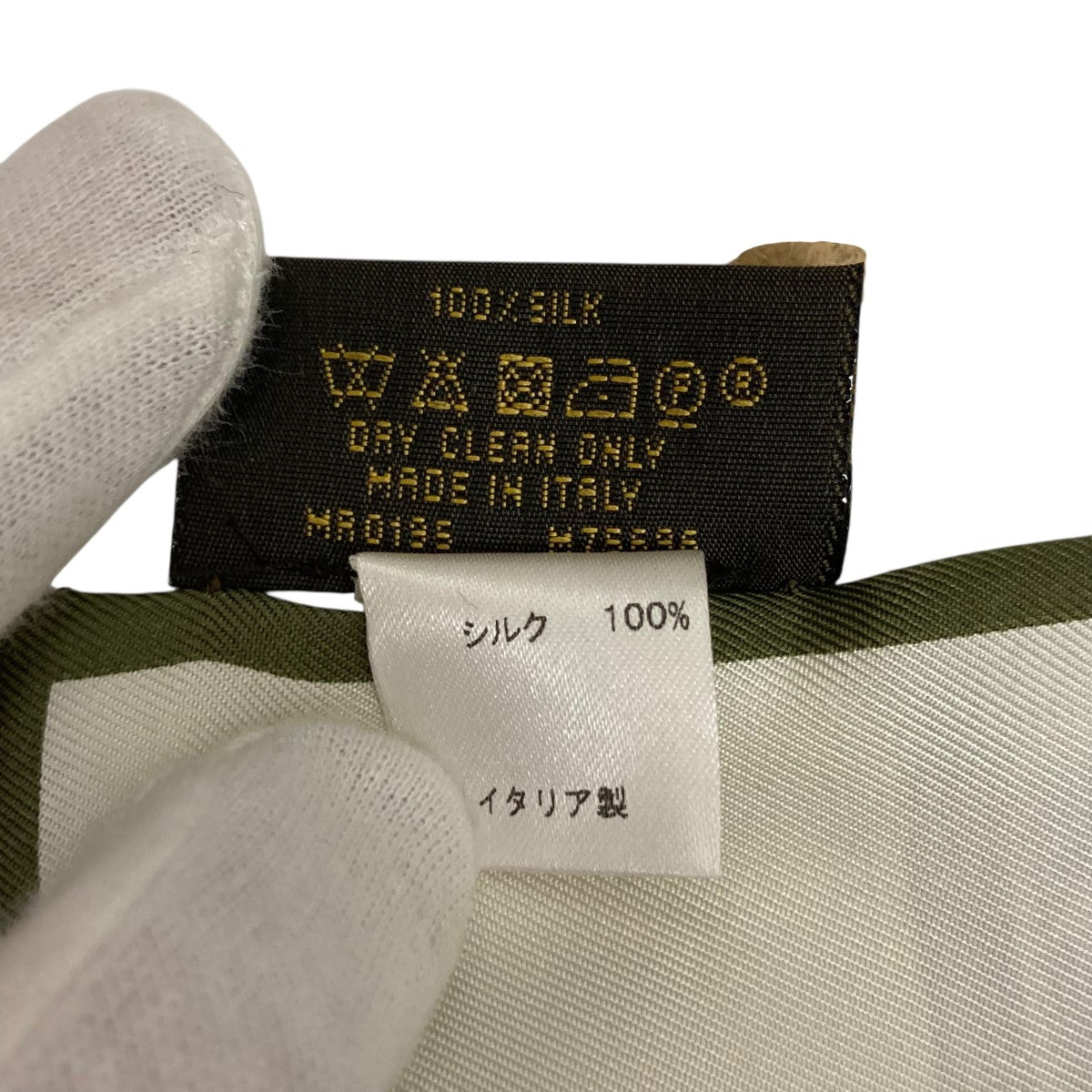 LOUIS VUITTON バンドーシルクスカーフM75696 古着・中古-4枚目のアイテム画像