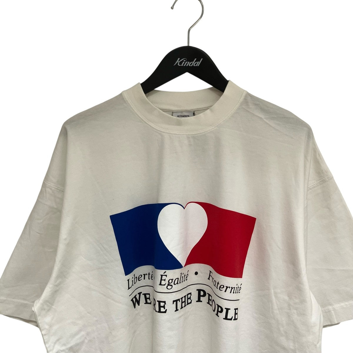 VETMEMES White We Are The People Heart Oversized T-Shirtプリント半袖カットソーUA52TR250W 古着・中古-3枚目のアイテム画像