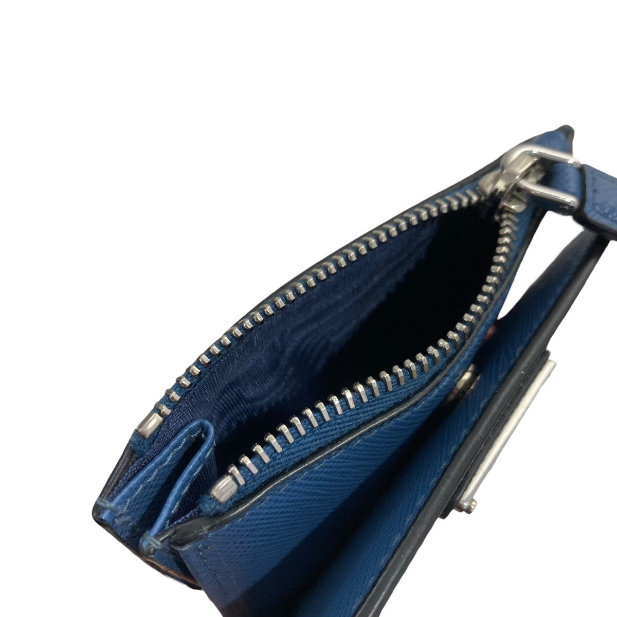 PRADA トライアングルプレート二つ折り財布 古着・中古-7枚目のアイテム画像