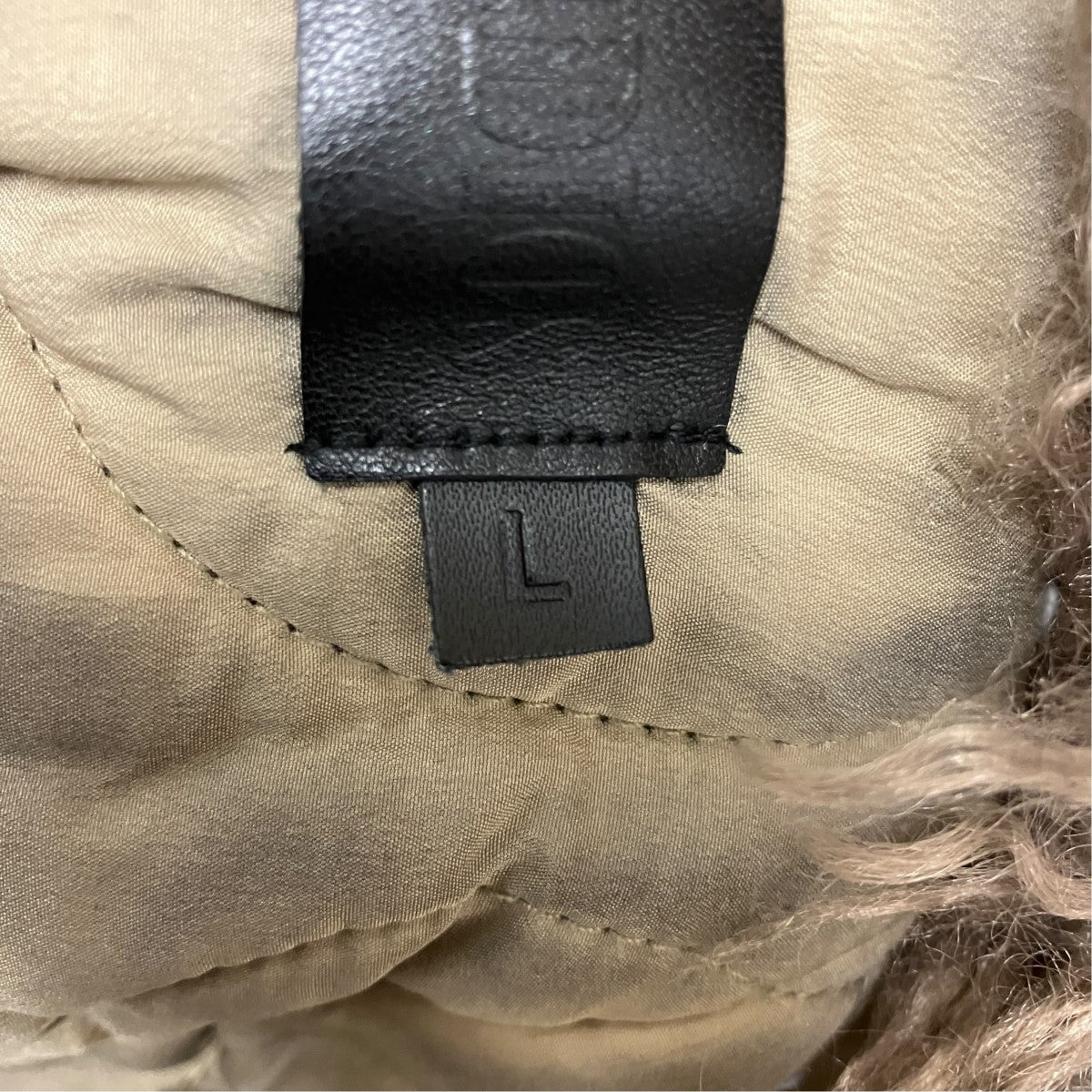 NO／FAITH STUDIOS ASTRO FUR BOMBER JACKET汚れ加工フーデッドボアボンバージャケット 古着・中古-6枚目のアイテム画像