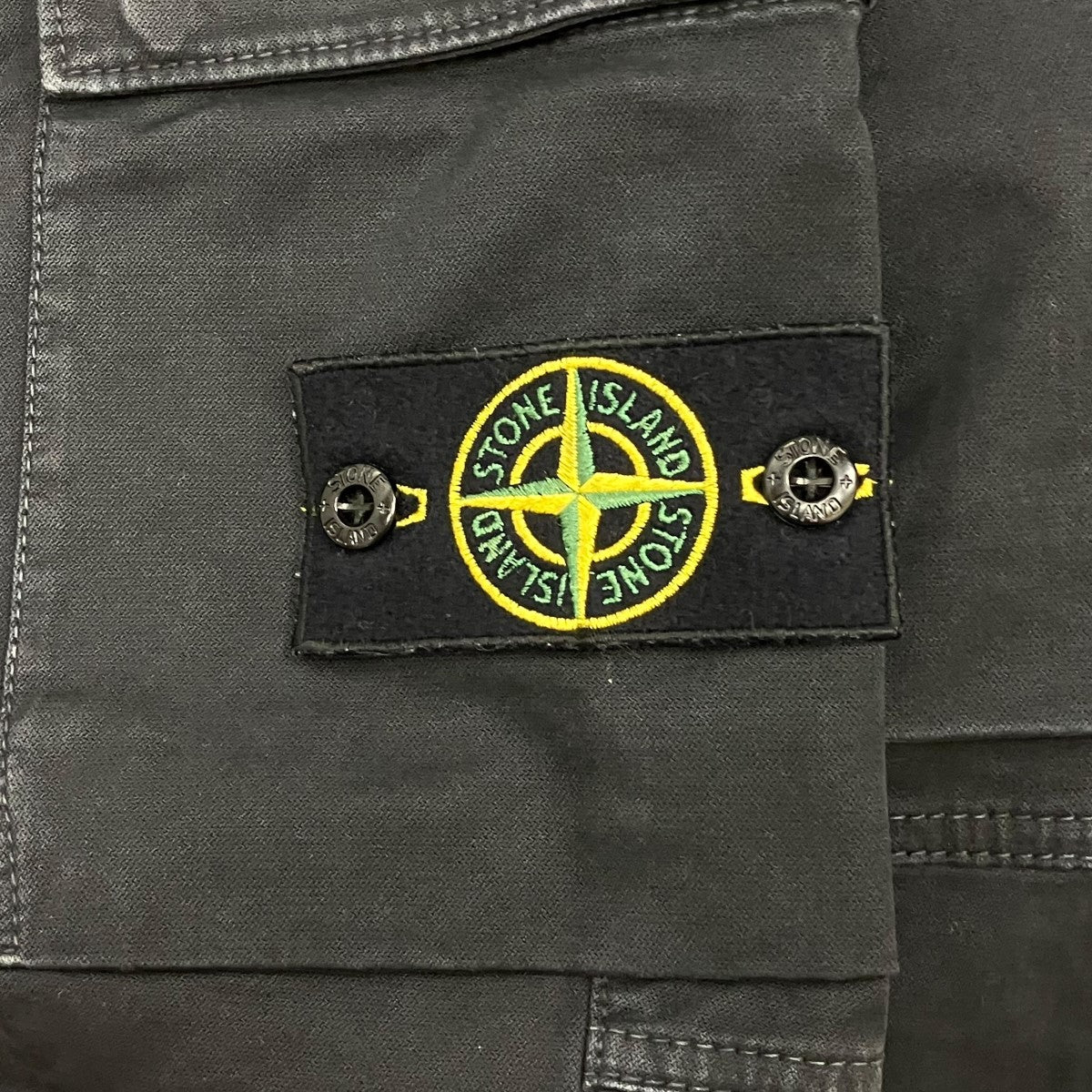 STONE ISLAND 汚れ加工パッチロゴカーゴイージーパンツ7715313L1 古着・中古-6枚目のアイテム画像