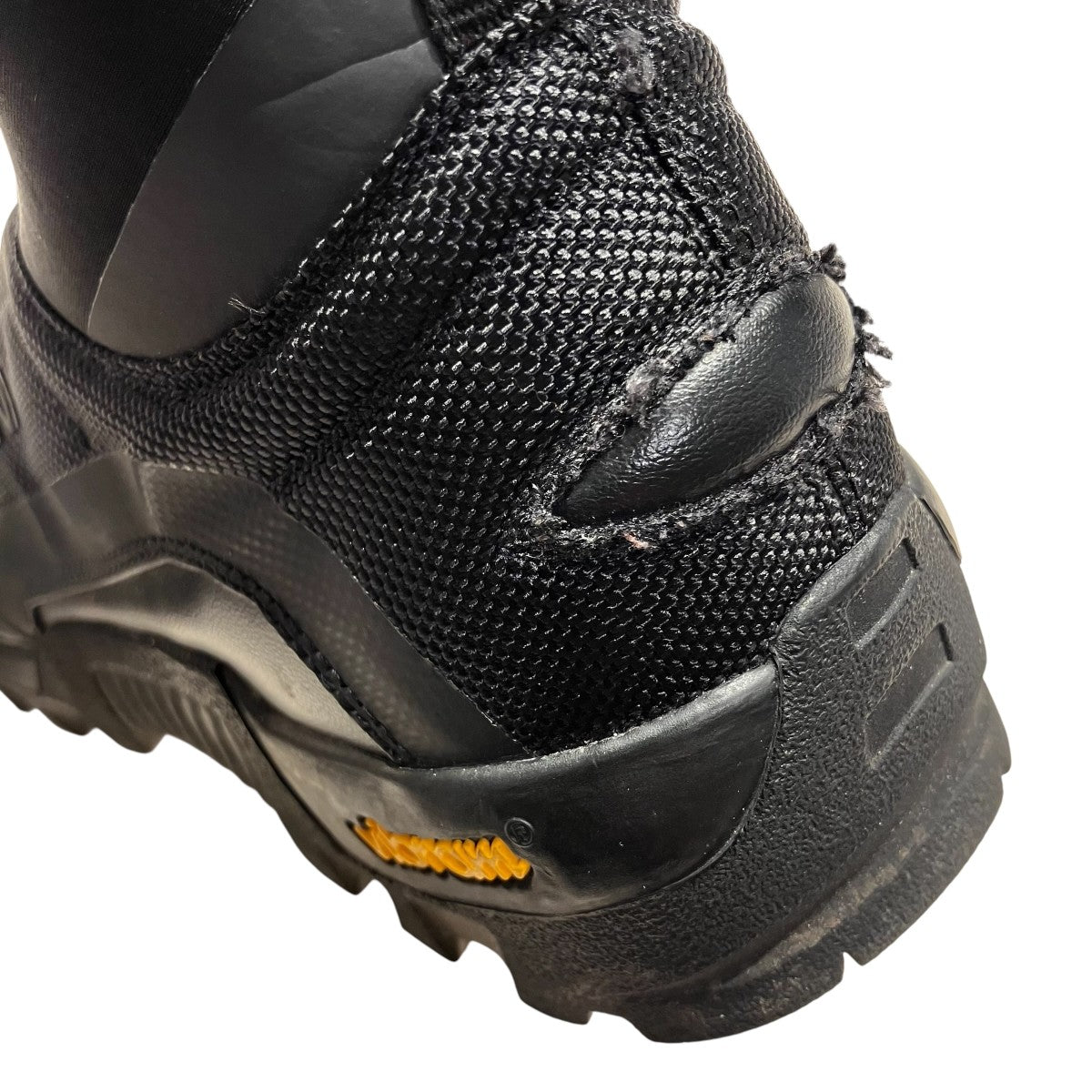 Vibramジップブーツ