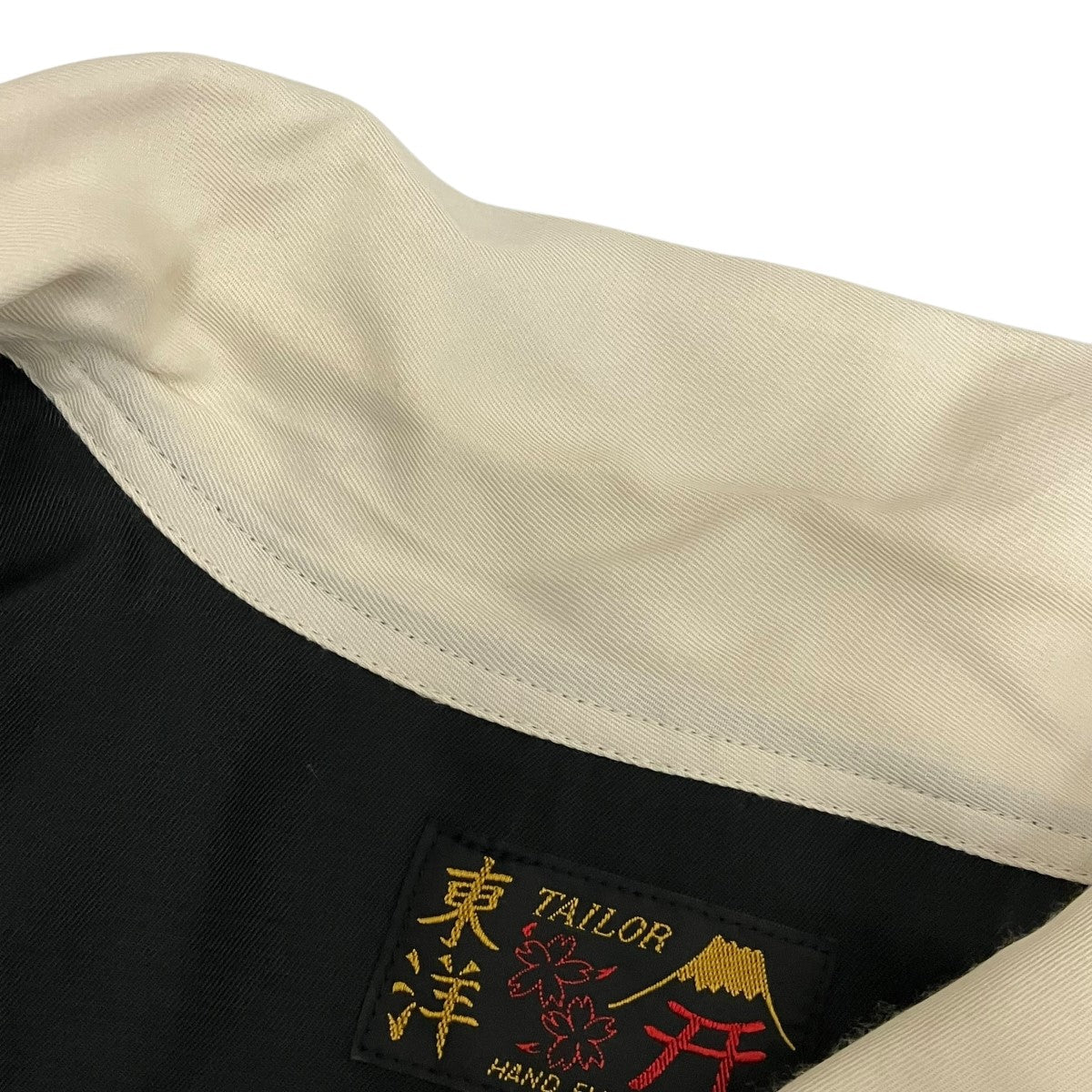 東洋エンタープライズ SUKA SHIRT “DRAGON”総柄刺しゅうサテンシャツTT39509 古着・中古-8枚目のアイテム画像