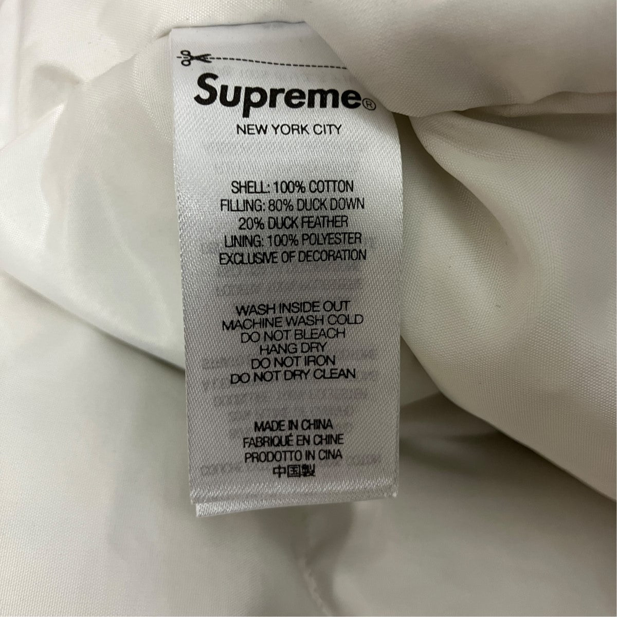 Supreme 25SSDamien Hirst Down puffer Jacket総柄バックロゴダウンジャケット 古着・中古-7枚目のアイテム画像