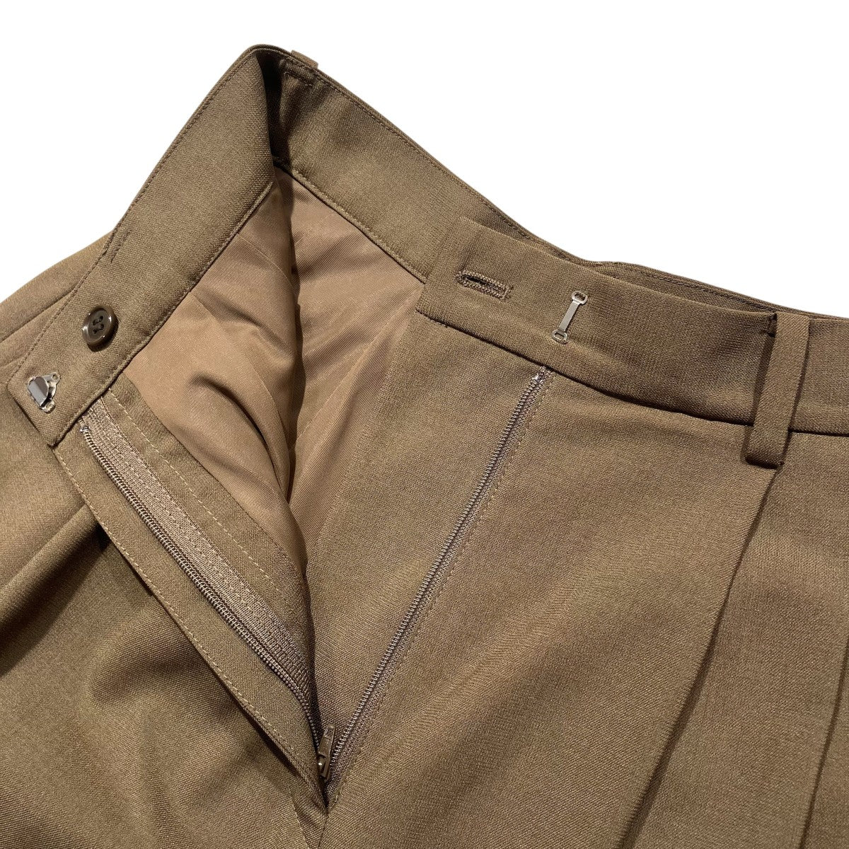 BASIC TUCKスラックス15110-7092