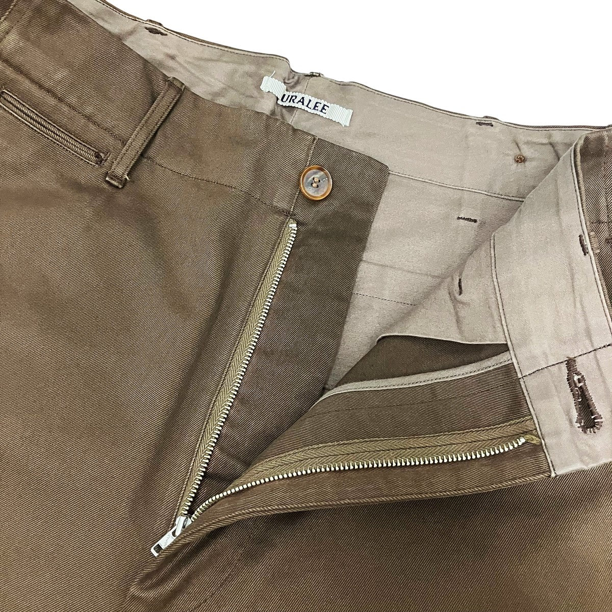 AURALEE WASHED FINX CHINO WIDE PANTSワークスラックスA8AP01CN 古着・中古-3枚目のアイテム画像