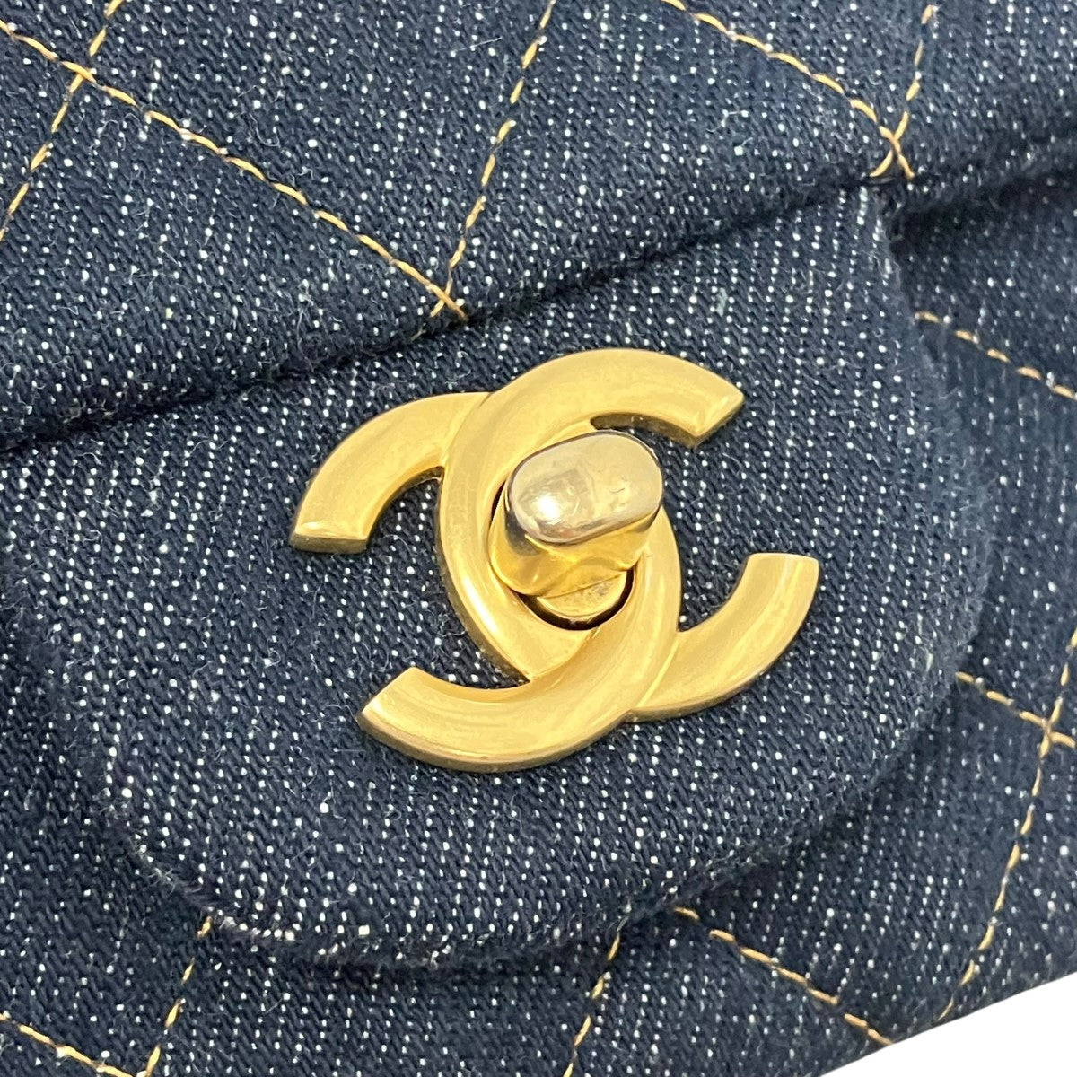 CHANEL ミニクラシックハンドバッグ 古着・中古-6枚目のアイテム画像