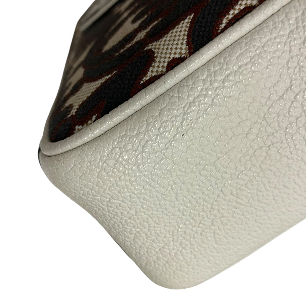 MIU MIU ロゴモノグラムショルダーバッグ5BH116 古着・中古-7枚目のアイテム画像
