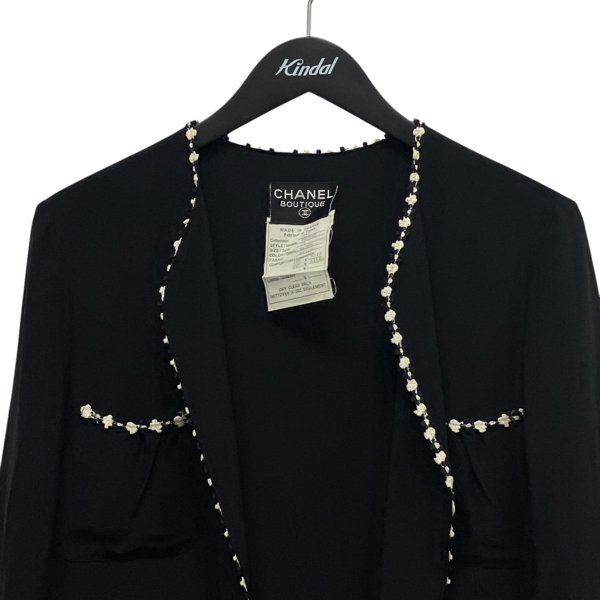 CHANEL フラワートリムココマークボタンノーカラーツイードパイピングジャケットP02660 古着・中古-3枚目のアイテム画像