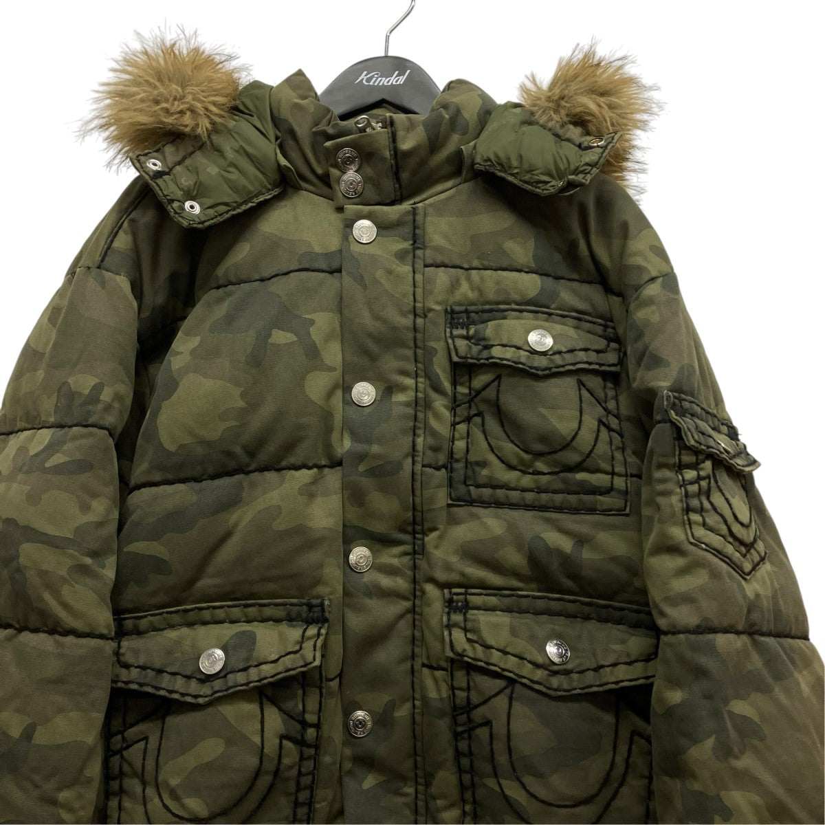 Supreme×TRUE RELIGION 25AWPuffer Jacketカモ柄ファーフーデットジップアップジャケット 古着・中古-3枚目のアイテム画像