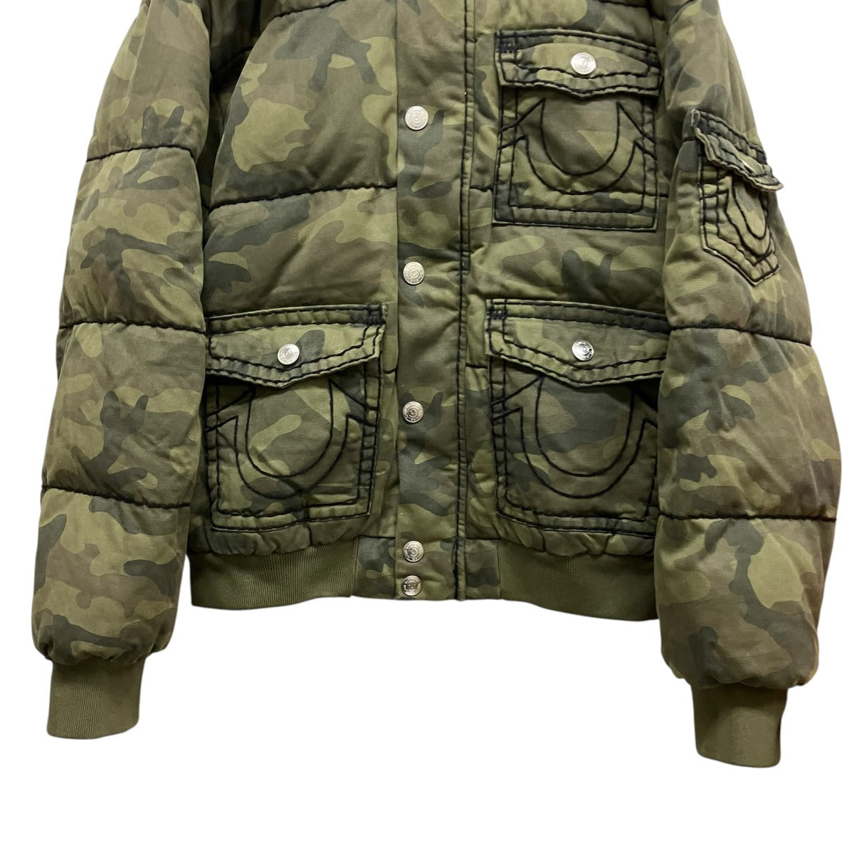 Supreme×TRUE RELIGION 25AWPuffer Jacketカモ柄ファーフーデットジップアップジャケット 古着・中古-4枚目のアイテム画像