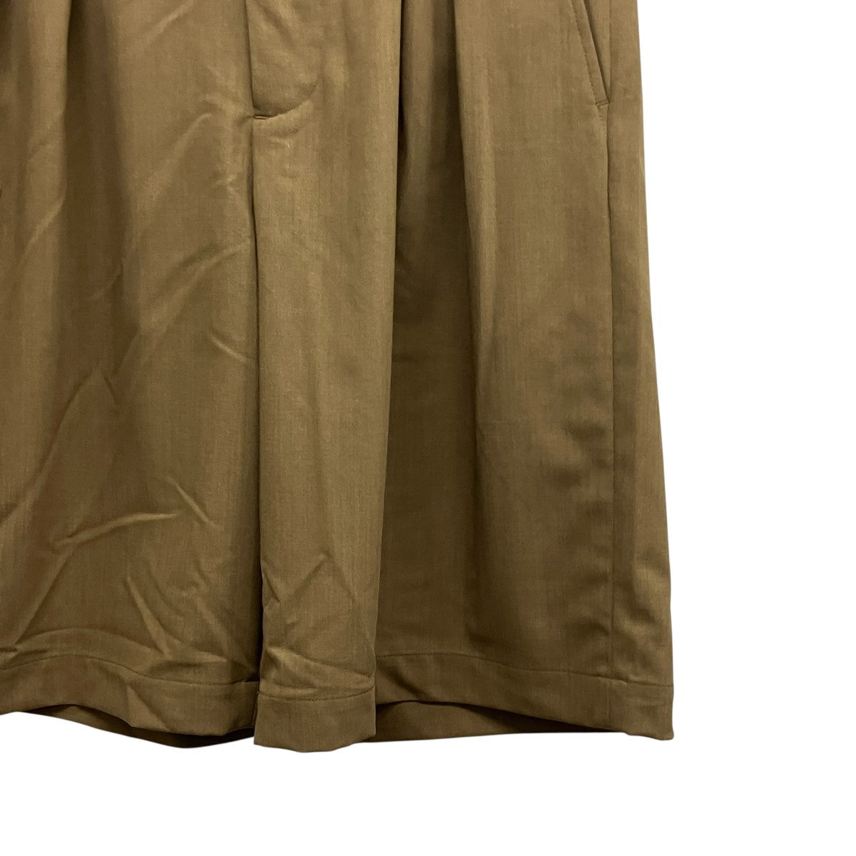 26SSTWO TUCKS WIDE SHORTSスラックスハーフパンツIH-26SS-P056-NDP