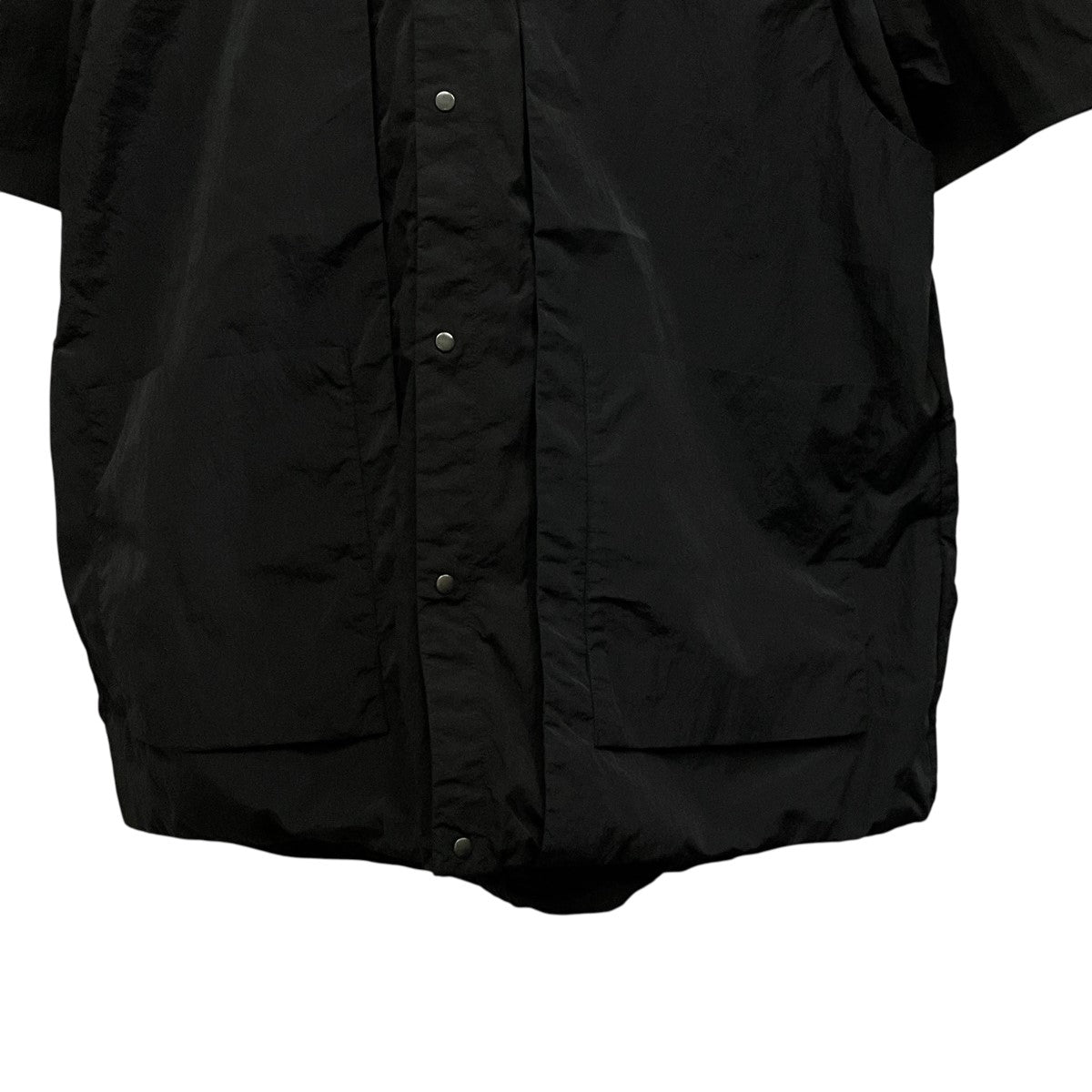 STUDIOUS別注 BLK SHORT SLEEVE SHIRTSナイロン半袖シャツBK2471104