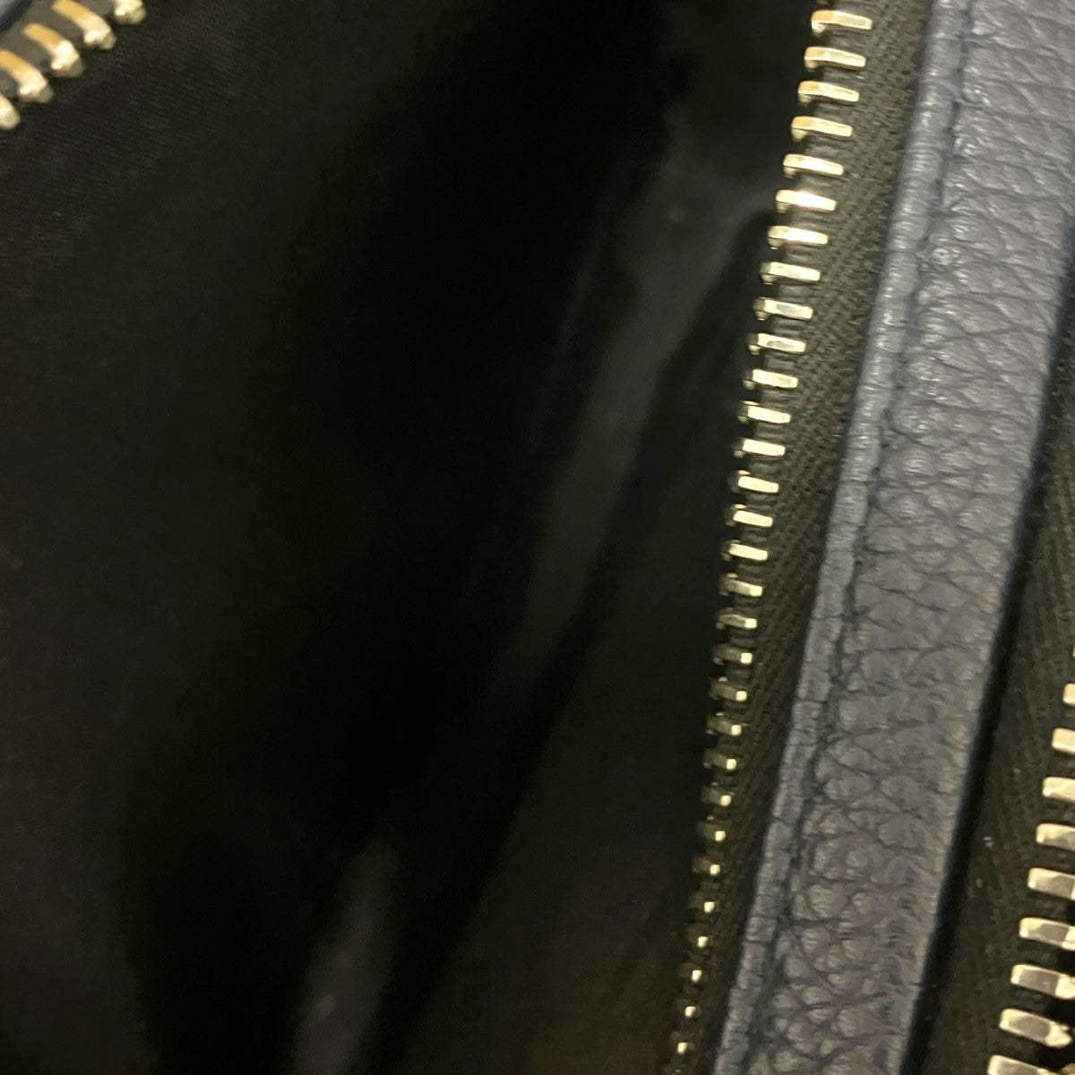 ロゴレザーショルダーバッグ24-BO-1200