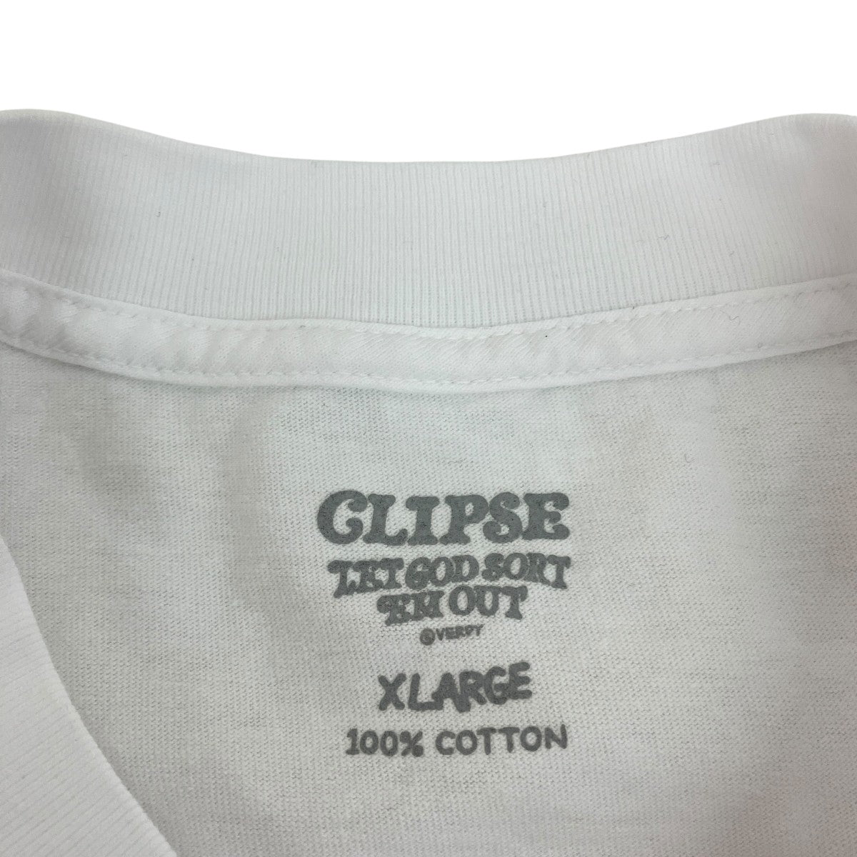 バックプリントTシャツ