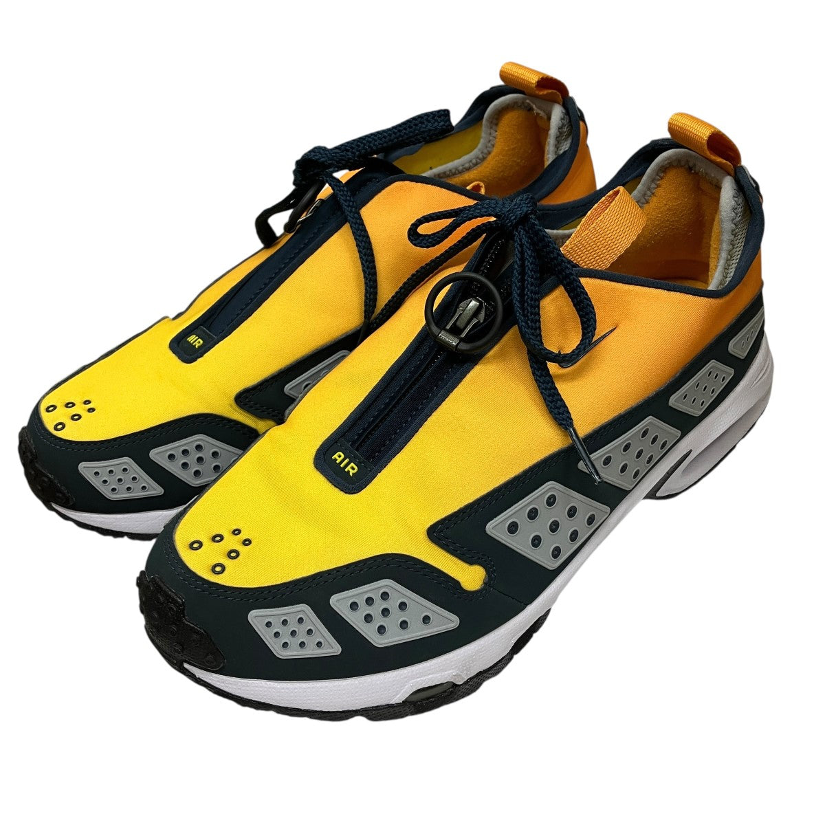「WMNS AIR MAX SNDR」スニーカー