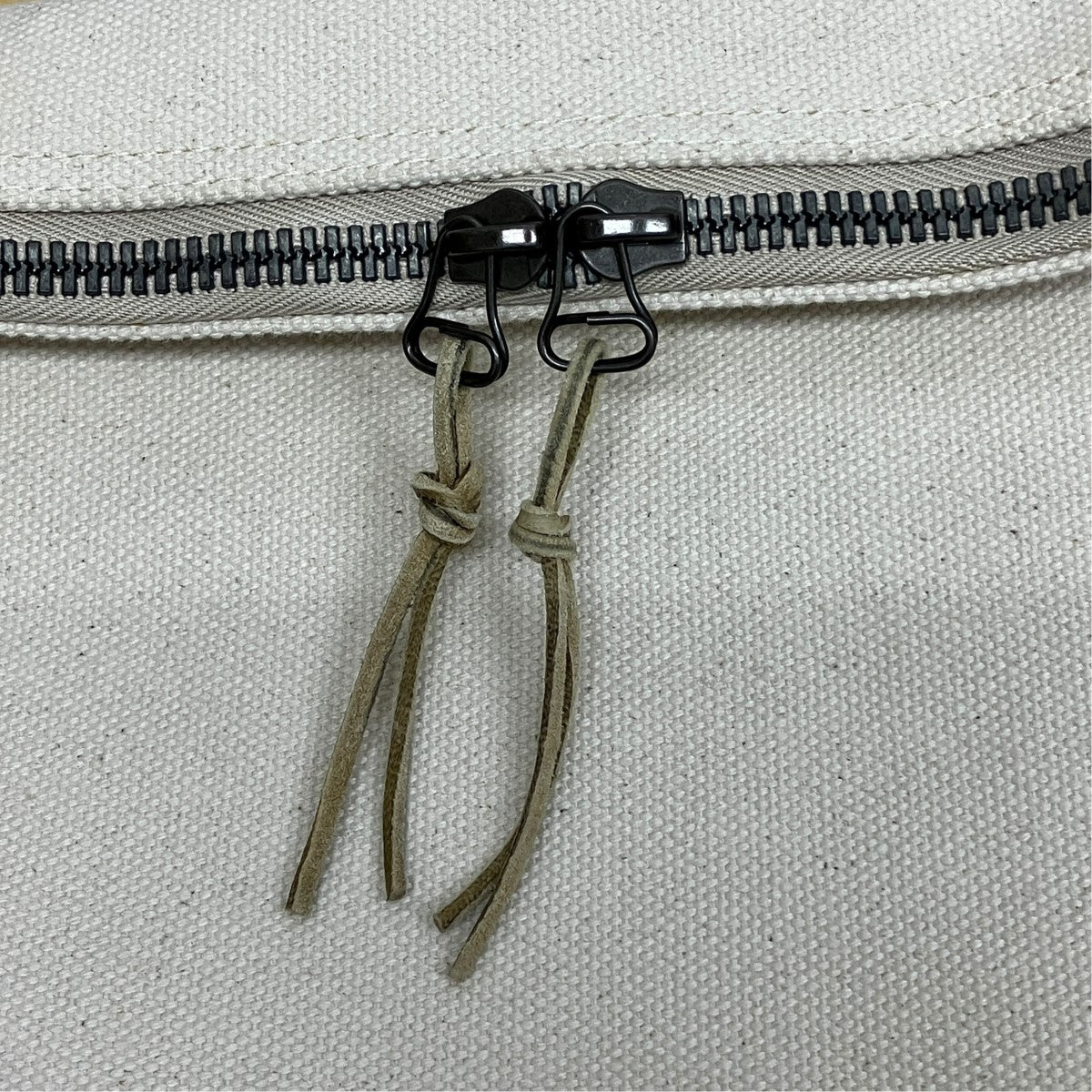UT．SATCHEL DEERSKIN Sショルダーバッグ