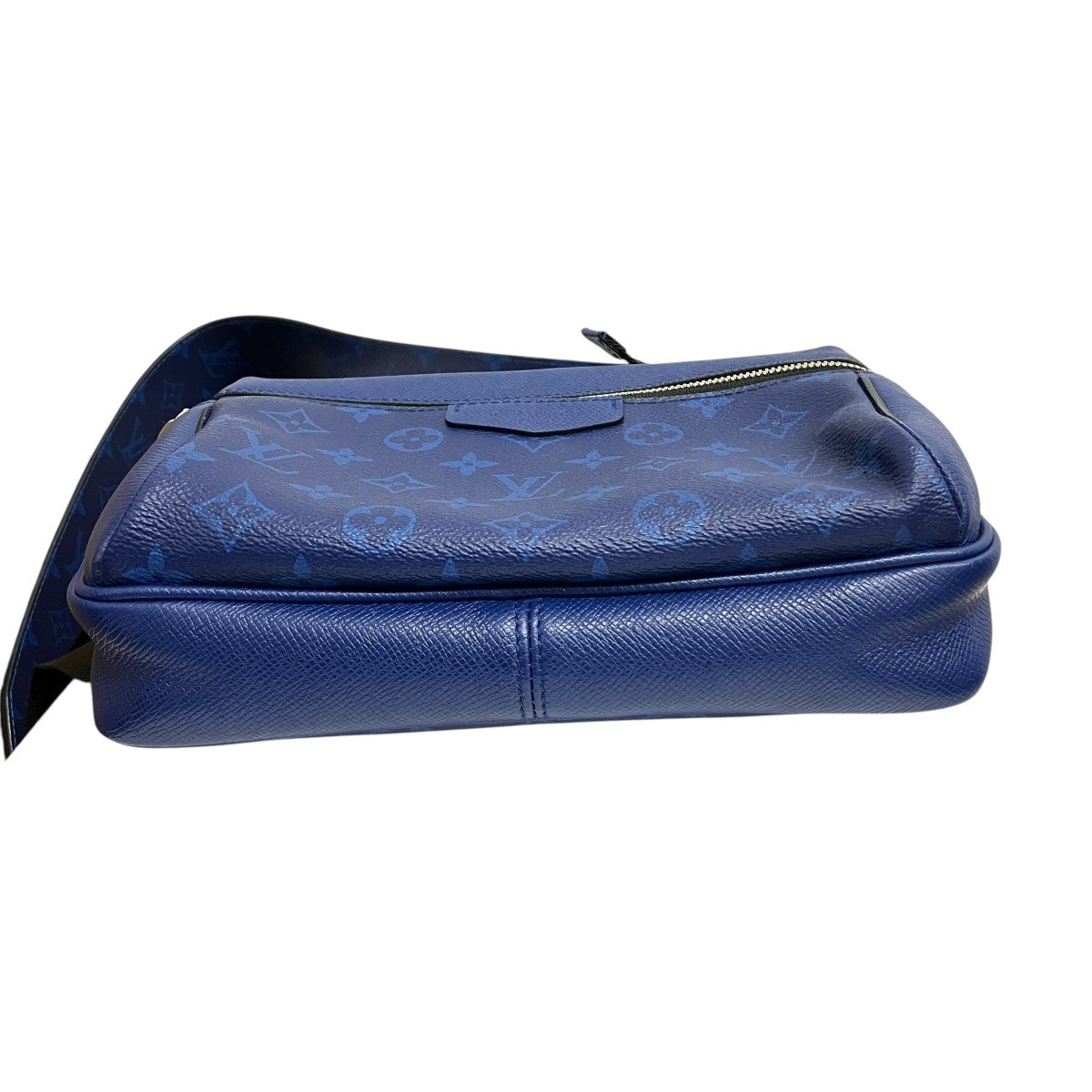 Outdoor Messenger PM TaigaramaモノグラムショルダーバッグM30242