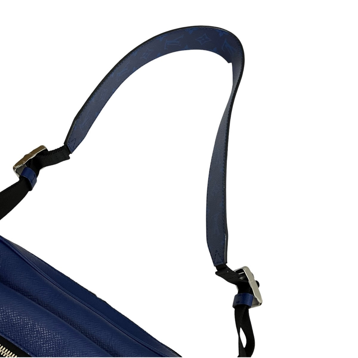 Outdoor Messenger PM TaigaramaモノグラムショルダーバッグM30242