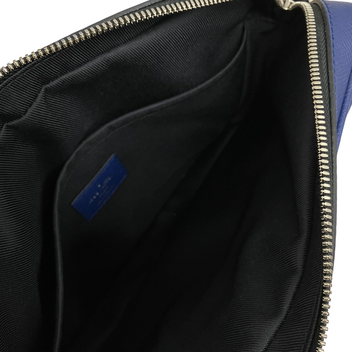 Outdoor Messenger PM TaigaramaモノグラムショルダーバッグM30242