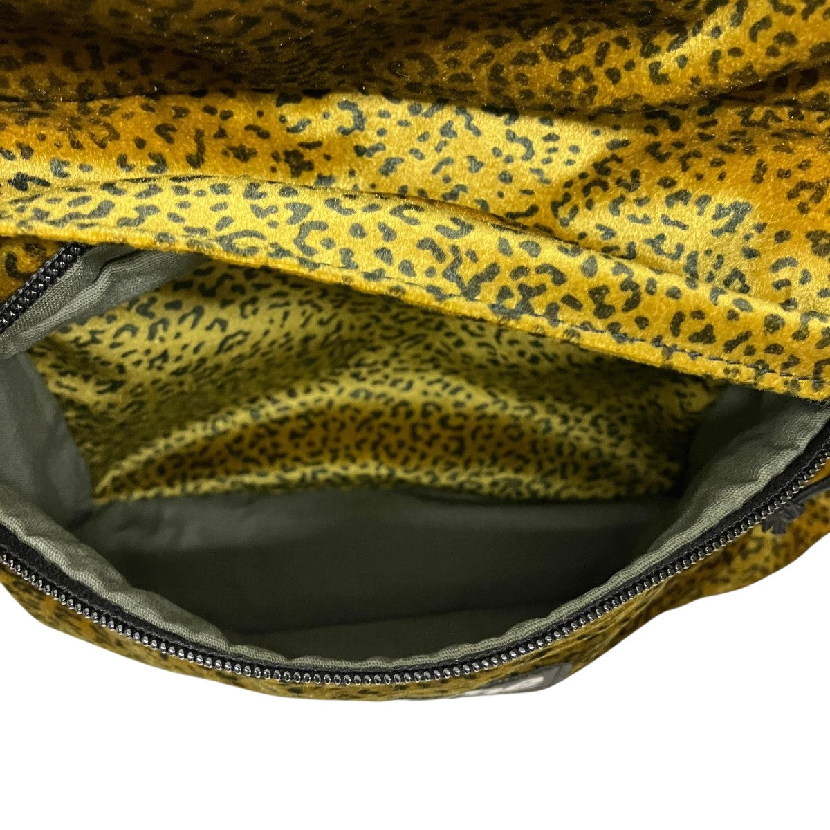 25AW「Velvet Backpack」ベルベットバックパック