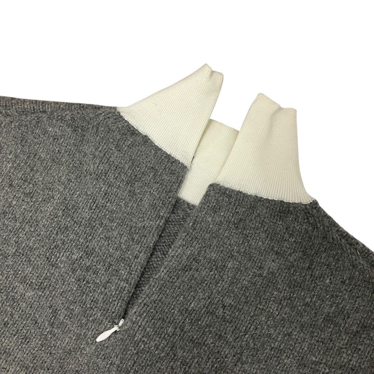 ウールカシミヤハイネックロゴニットP26472