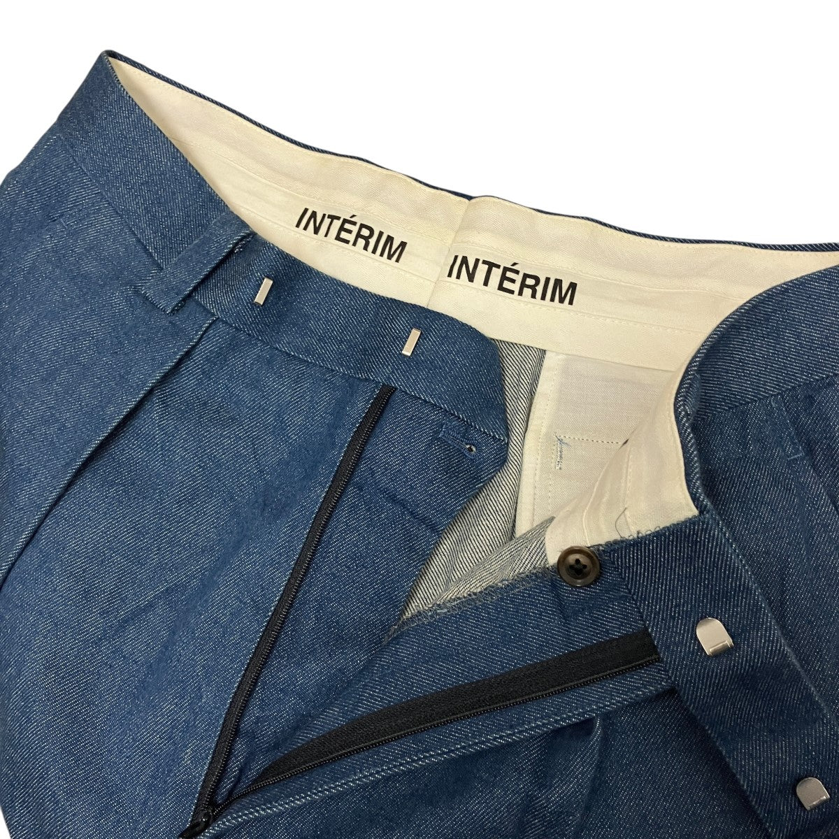 DENIM 2-TUCK SLACKSデニムタックパンツ