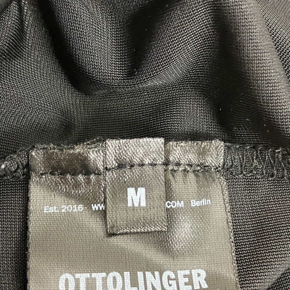ベロアノースリーブTシャツ