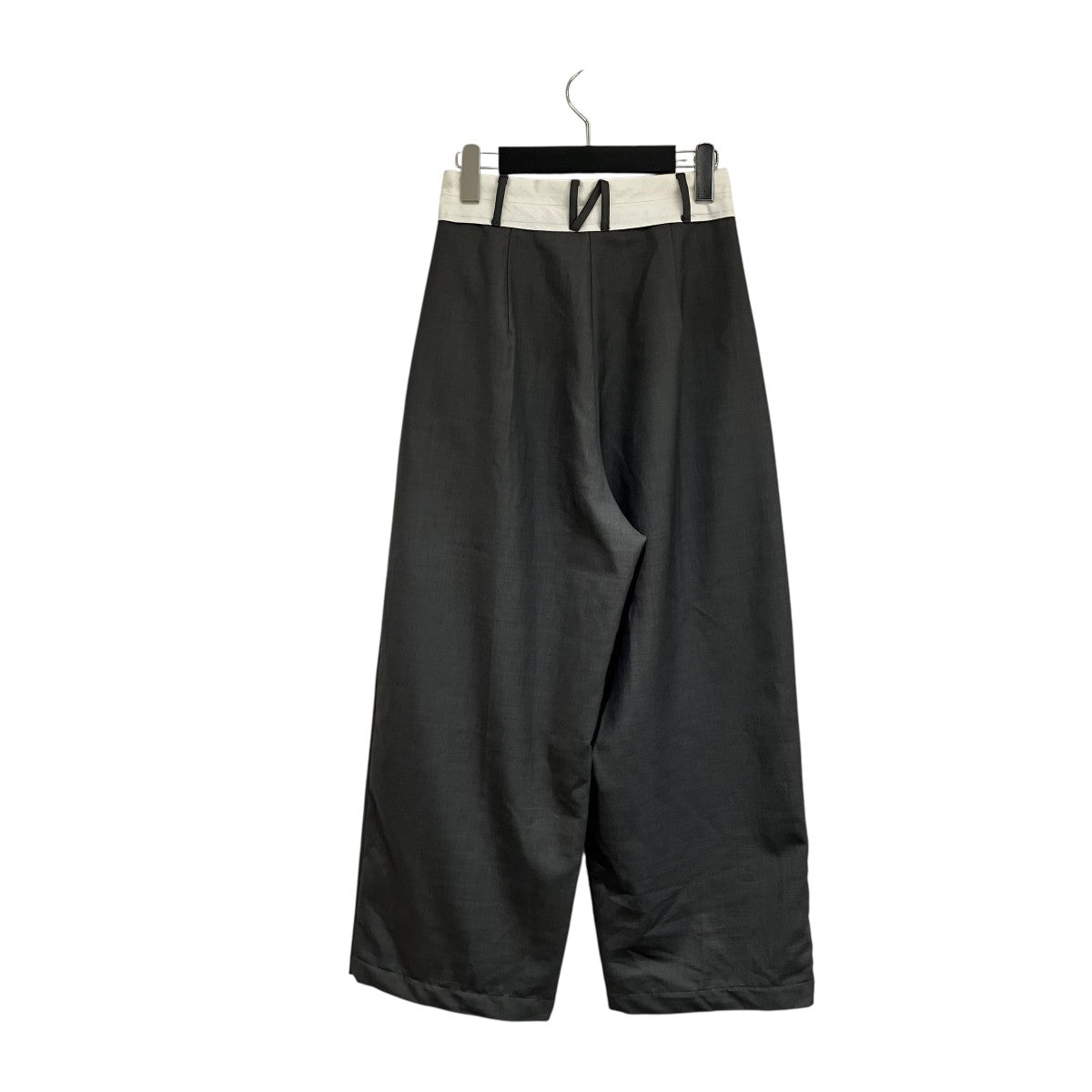 Asymmetric Front Trousersスラックス124341001