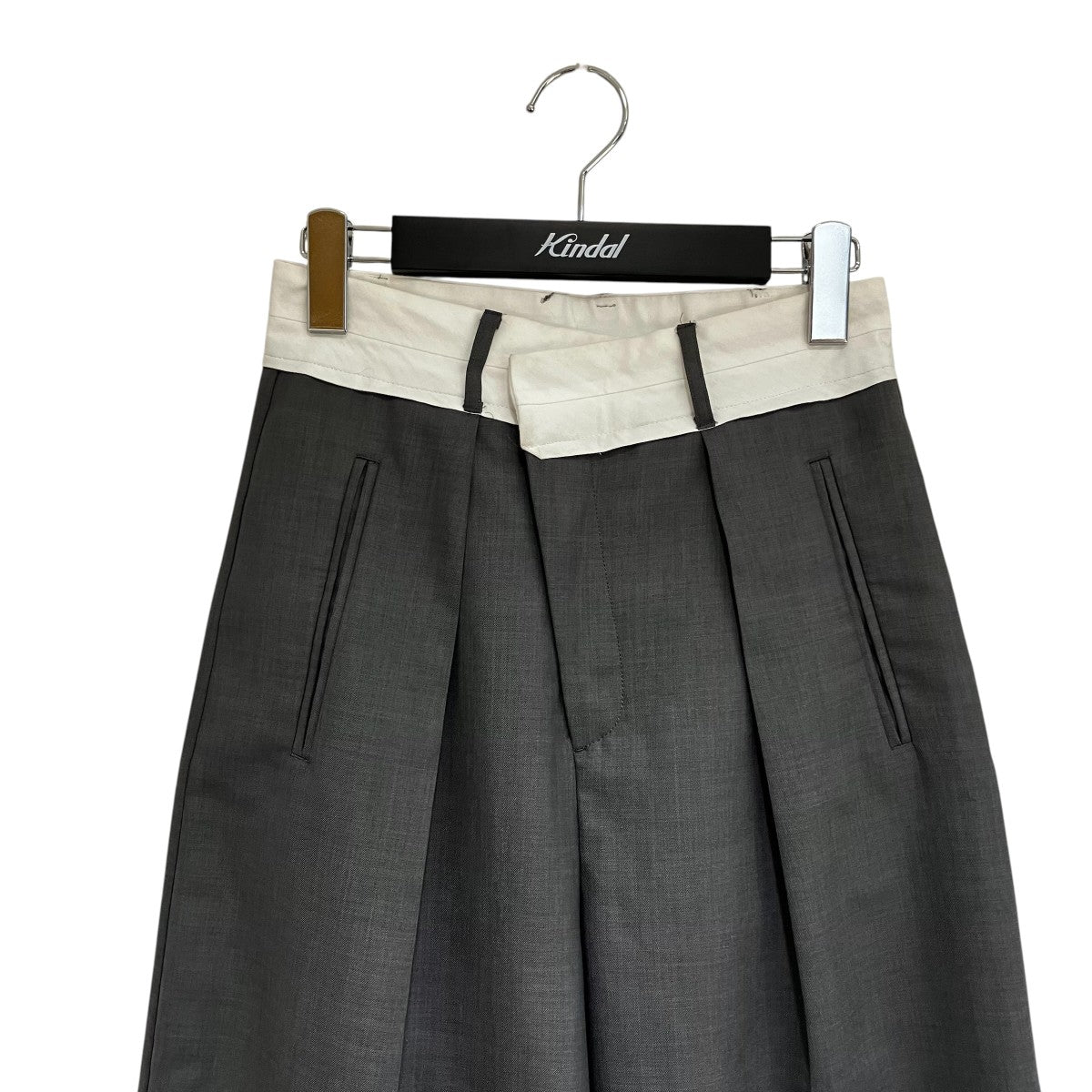 Asymmetric Front Trousersスラックス124341001