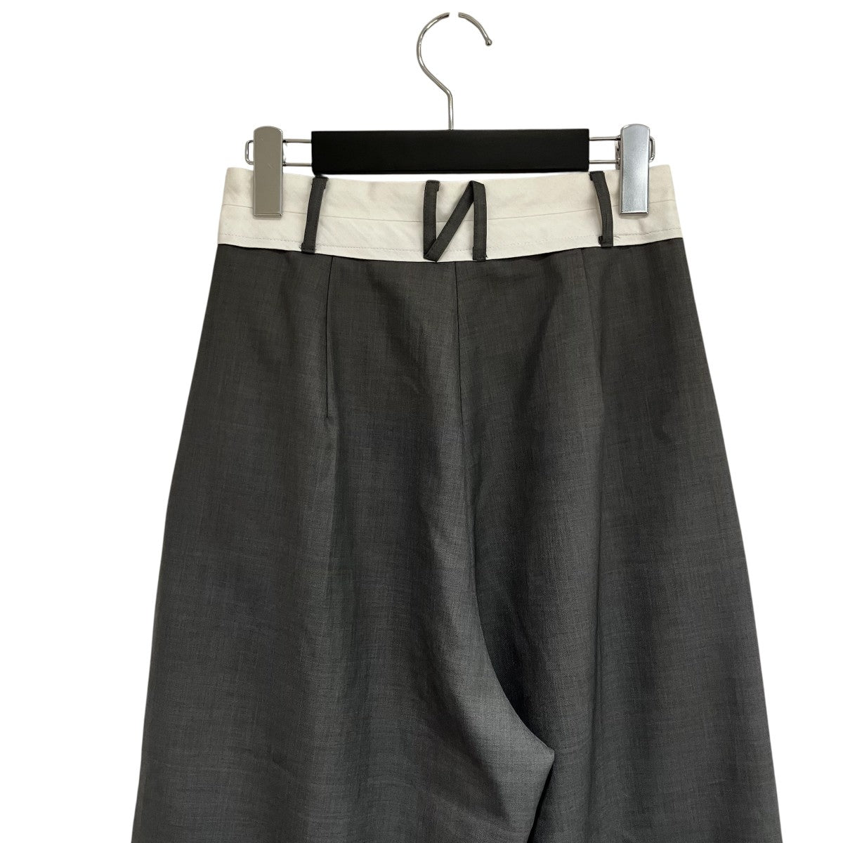 Asymmetric Front Trousersスラックス124341001