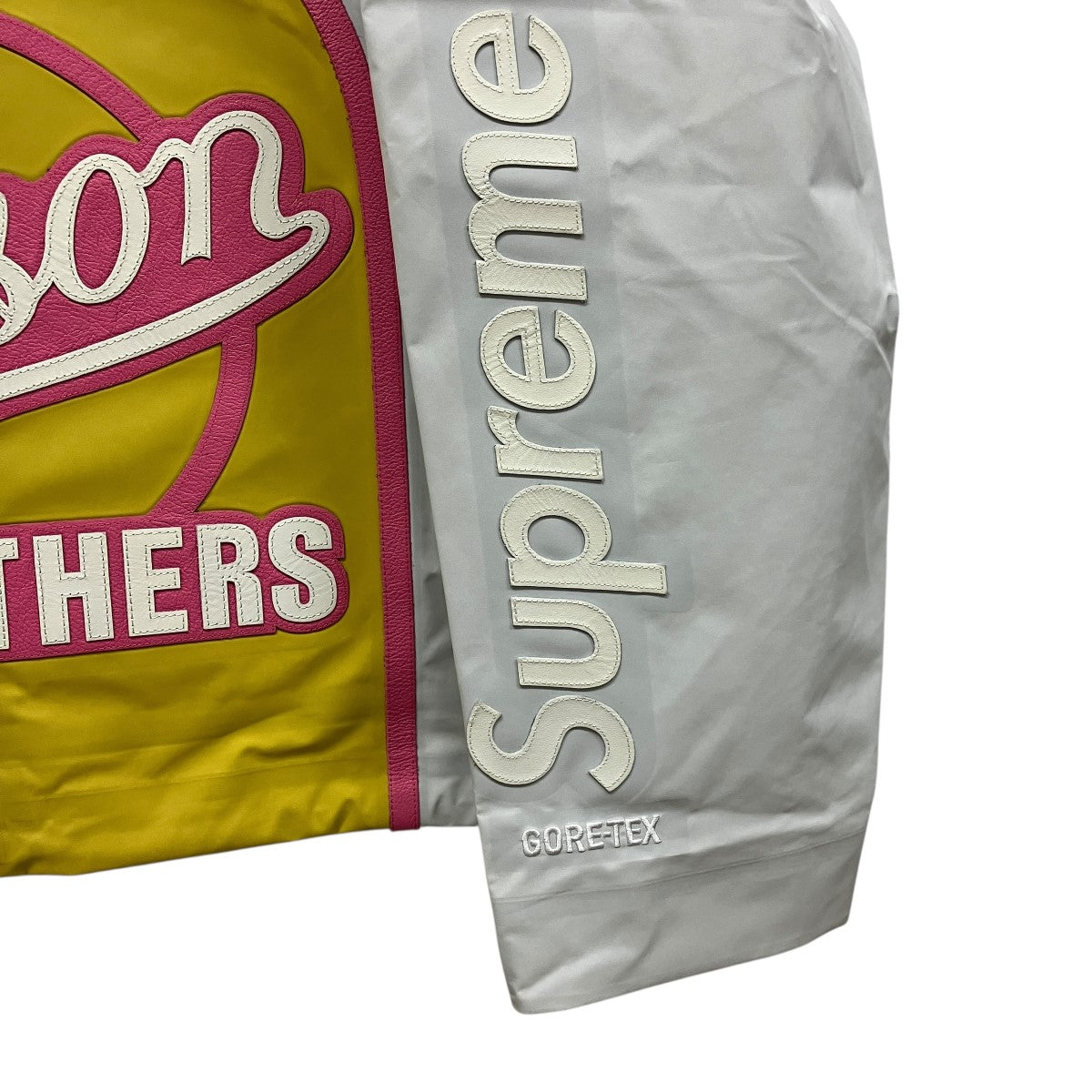 25AWGORE-TEX Shell Jacket  Whiteゴアテックスシェルジャケット