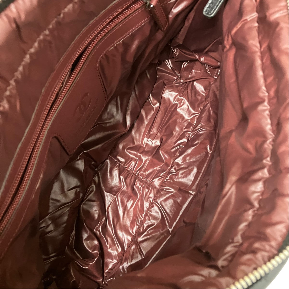 ナイロンキルティングショルダーバッグココクーン