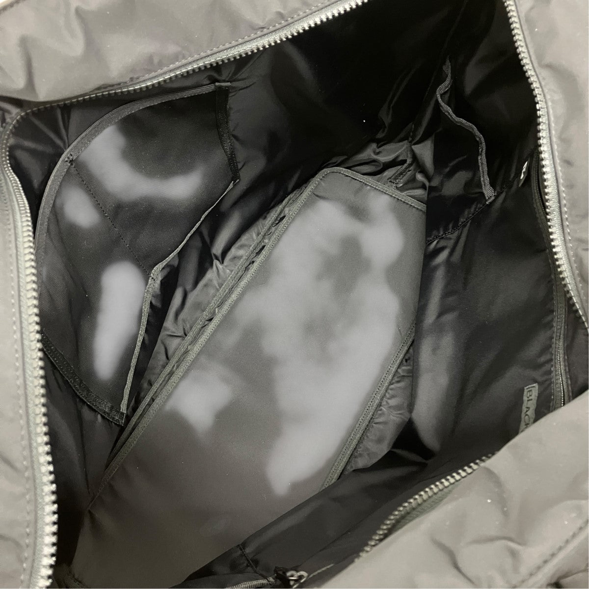 ナイロントートバッグBLACK BEAUTY TOTE BAG (L)