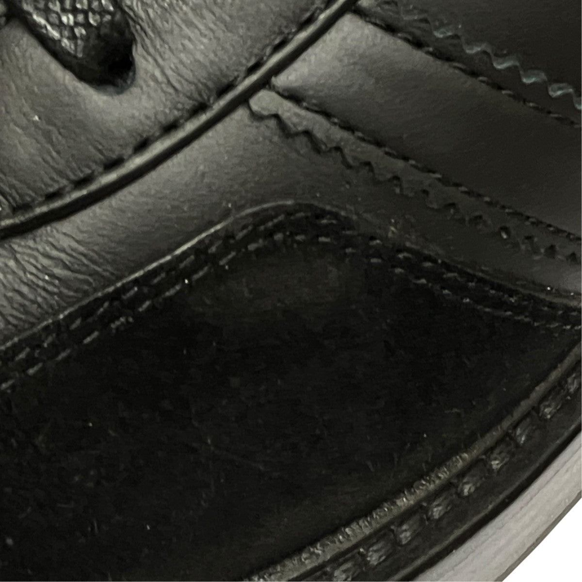 Gazelle Indoor Made in ItalyローカットスニーカーIH8642