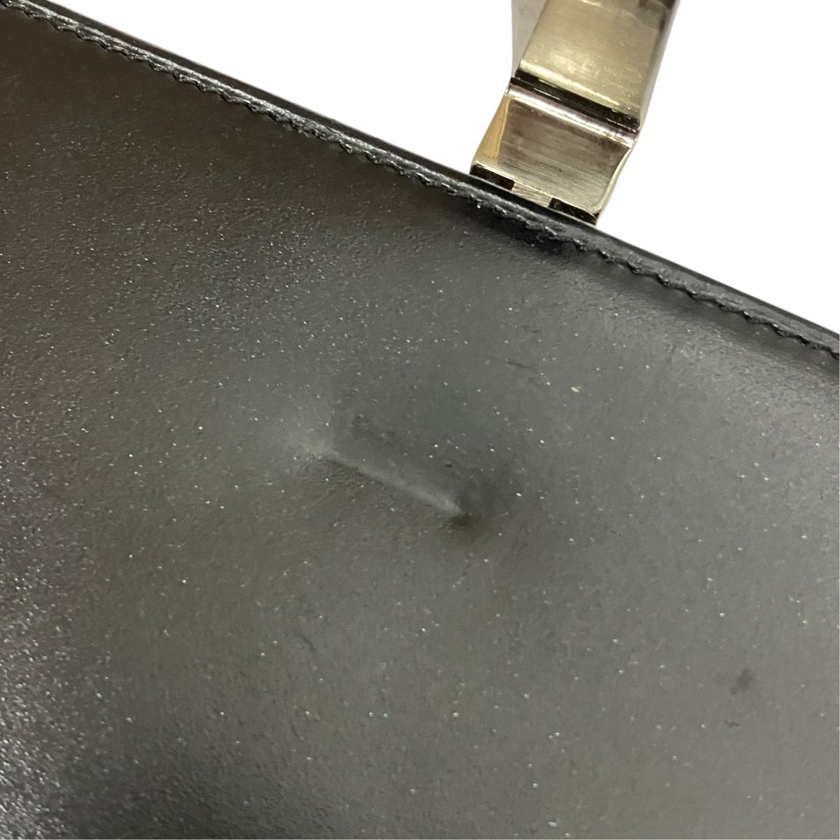 2つ折り財布
