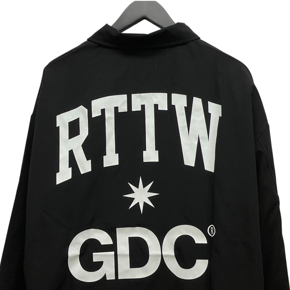 COMME des GARCONS×ROTT WEILER 26SS受注販売限定バックプリントコーチジャケットGD0419 古着・中古-4枚目のアイテム画像