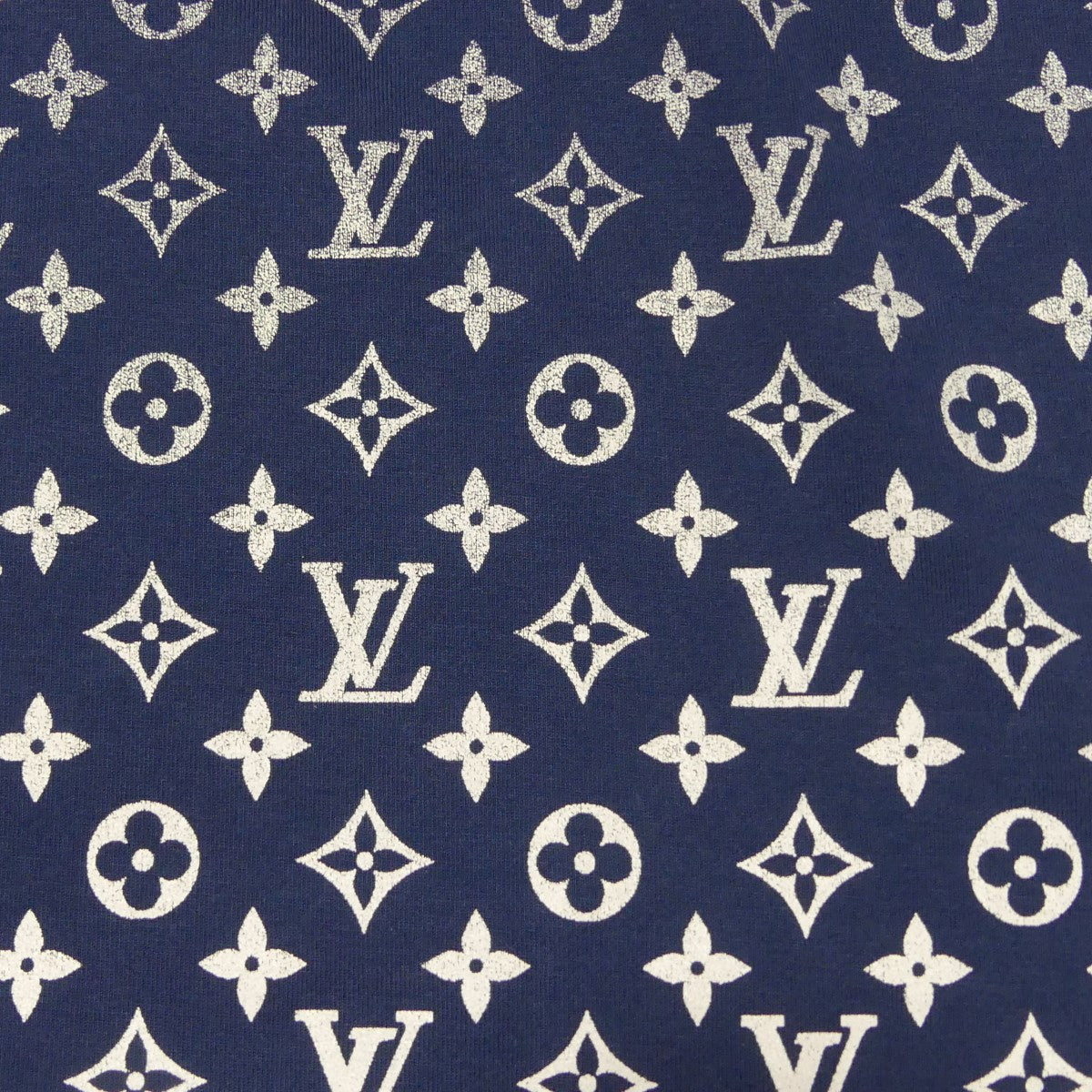 LOUIS VUITTON(ルイヴィトン) 22SS モノグラム グラディエント Tシャツ RM221Q NPQ HKY46W ネイビー サイズ  M｜【公式】カインドオルオンライン ブランド古着・中古通販【kindal】