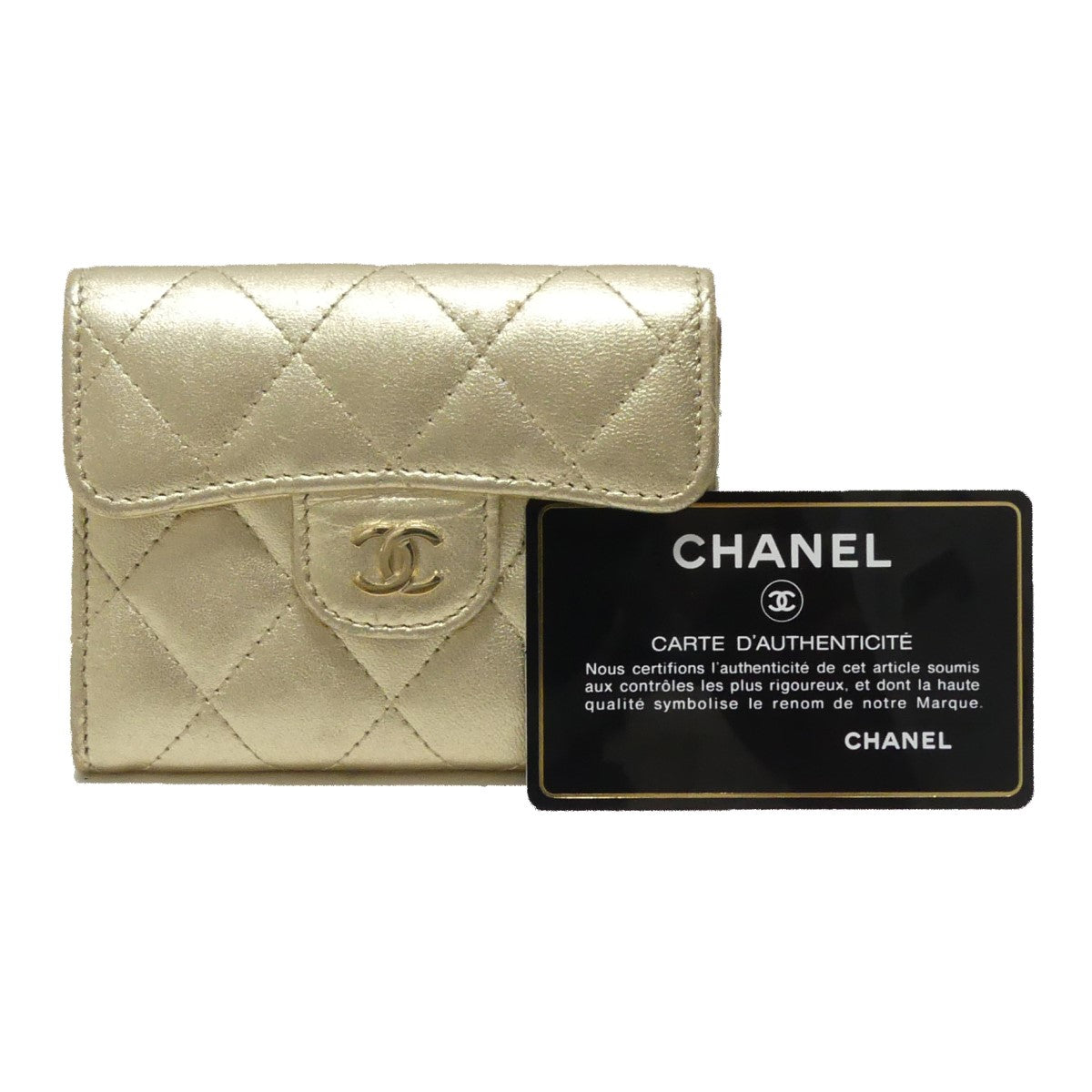 CHANEL(シャネル) マトラッセ ココマーク ラムスキン 二つ折り財布 A31504 - ゴールド｜【公式】カインドオルオンライン  ブランド古着・中古通販【kindal】