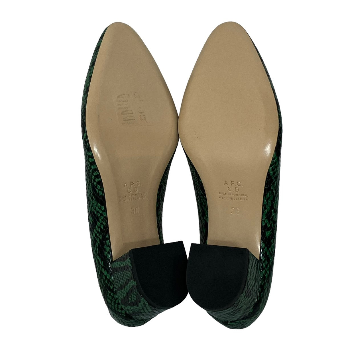 ×CATHERINE DENEUVEパイソン柄ヒールパンプス