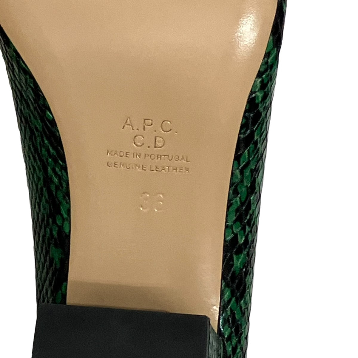 ×CATHERINE DENEUVEパイソン柄ヒールパンプス