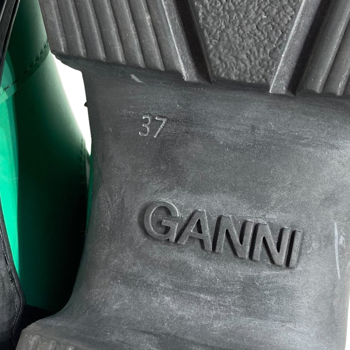 Ganni(ガニー) RECYCLED RUBBER CITY BOOTリサイクルラバー ブーツS1912 S1912 グリーン、ブラック サイズ 37｜【公式】カインドオルオンライン  ブランド古着・中古通販【kindal】