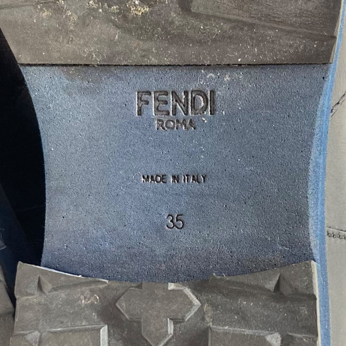 FENDI(フェンディ) ファーブーツ ブラック、ピンク、レッド サイズ 35｜【公式】カインドオルオンライン ブランド古着・中古通販【kindal】