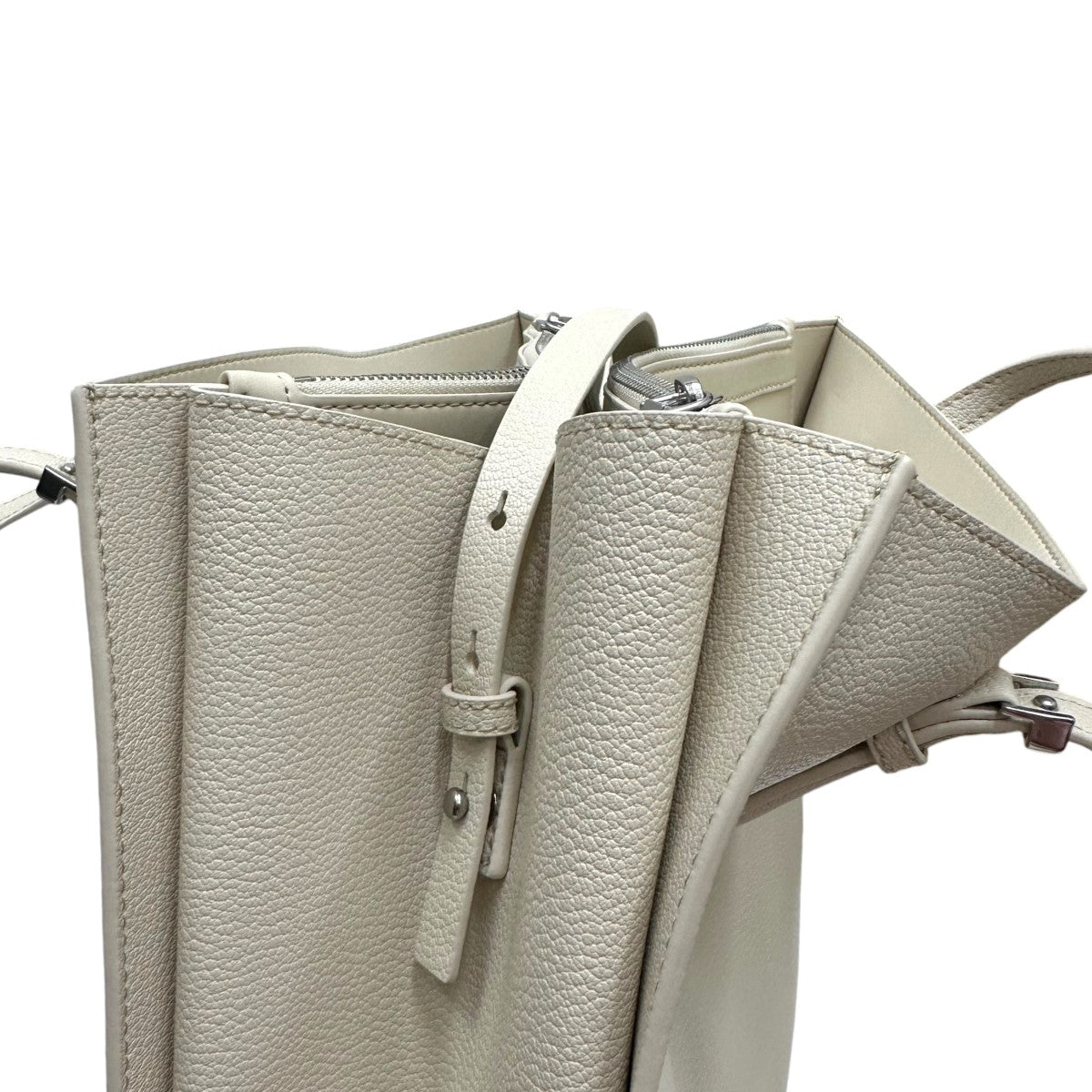 CHARLES ＆ KEITH(チャールズアンドキース) クラシックダブル
