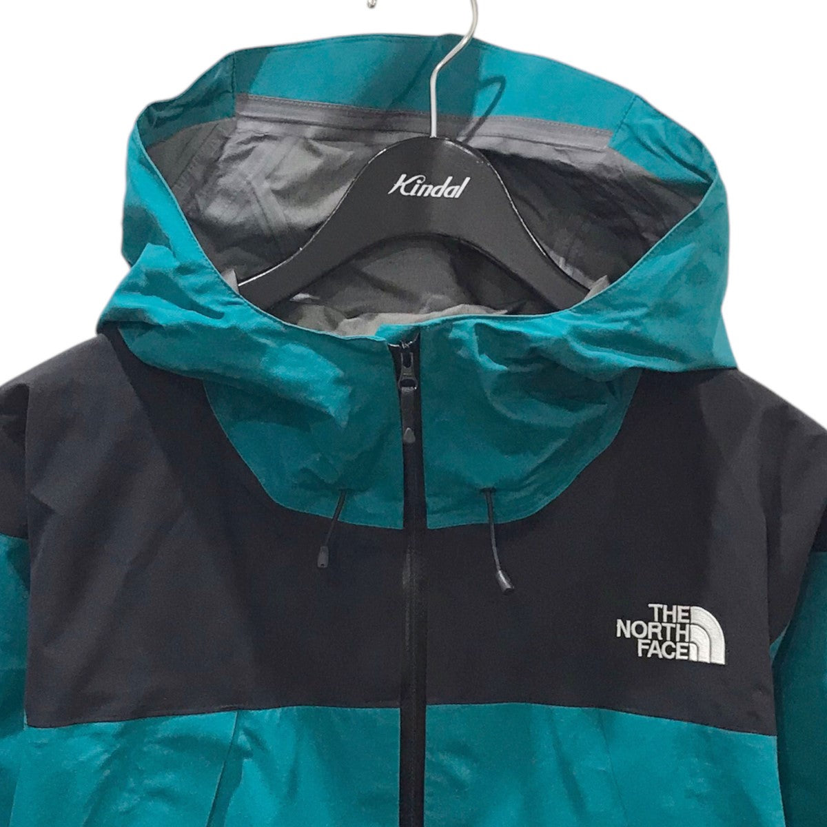 ザノースフェイスのマウンテンパーカー Climb Light Jacket クライムライトジャケット NP11503です。 THE NORTH FACE 古着・中古 アウター アイテム