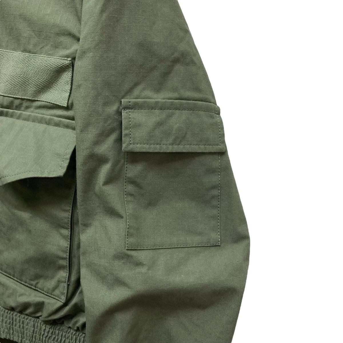20ss sacai ミリタリージャケット オリーブ 状態良好　サイズ3 sacai(サカイ) Rip Stop Jacketミリタリージャケット24-03431M