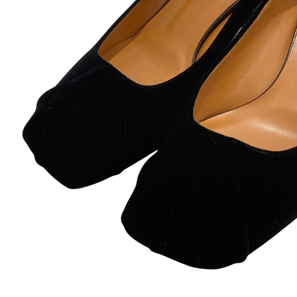 VELOUR PUMPUSパンプス